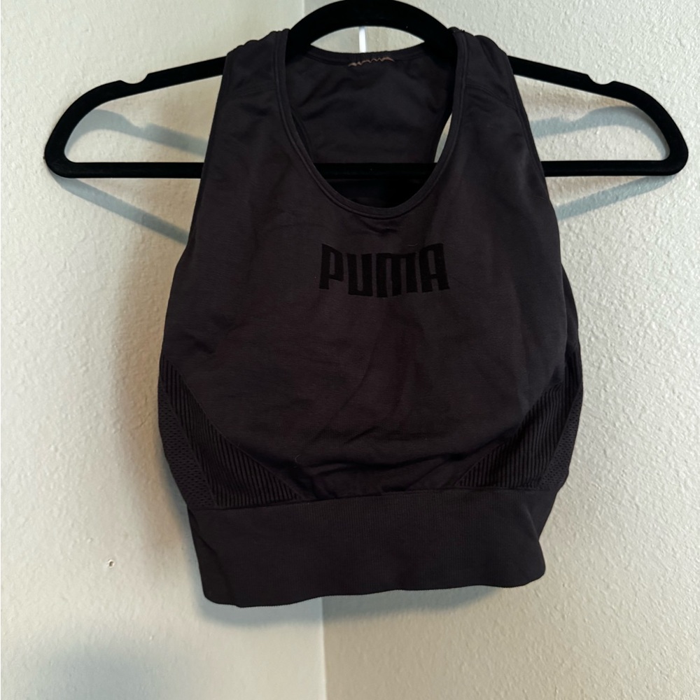 Puma gray/black sports bra & crop top